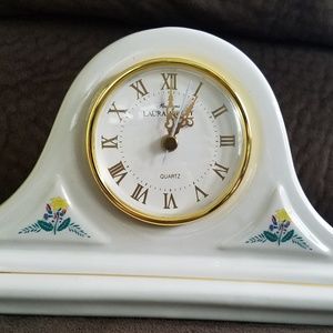 Mantel clock
